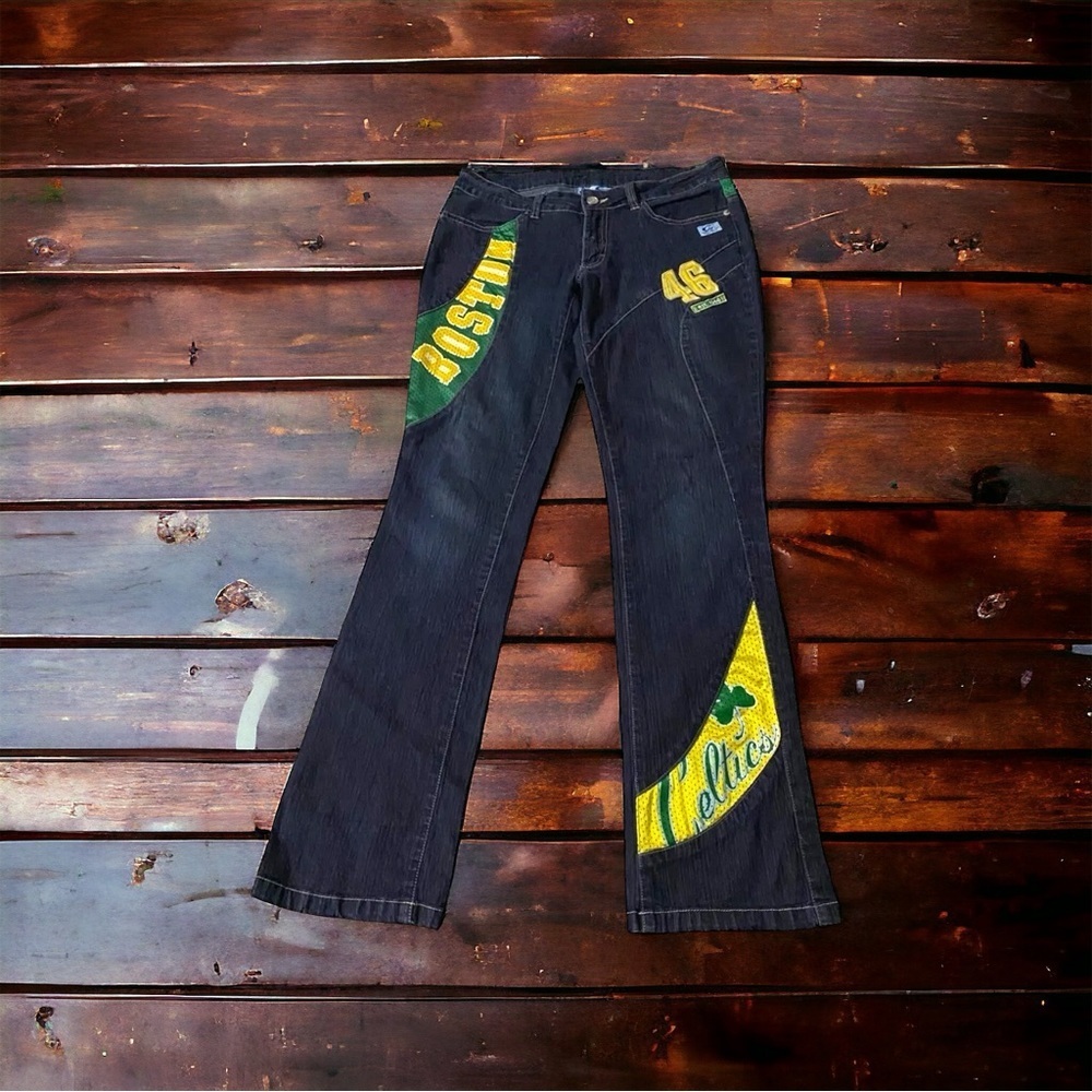 Vtg 80s G-III x NBA Boston Celtics Tricked Out Mens Medium Wash Jeans Size 32x31